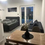 Schoene Gemuetliche Wohnung, In Ruhiger Lage Apartman Auerbach (Lower Bavaria)