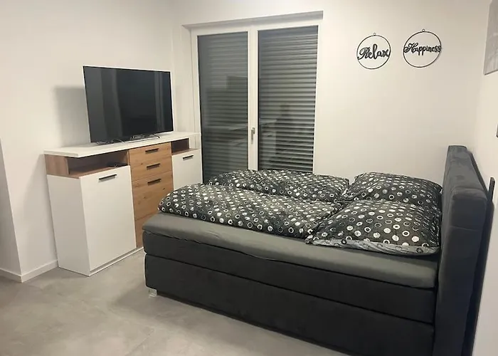 Schoene Gemuetliche Wohnung, In Ruhiger Lage