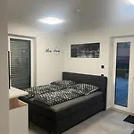 Schoene Gemuetliche Wohnung, In Ruhiger Lage Apartment