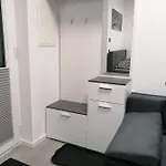 Schoene Gemuetliche Wohnung, In Ruhiger Lage Apartment