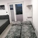 Schoene Gemuetliche Wohnung, In Ruhiger Lage Apartment *