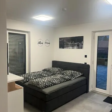 Schoene Gemuetliche Wohnung, In Ruhiger Lage Apartment