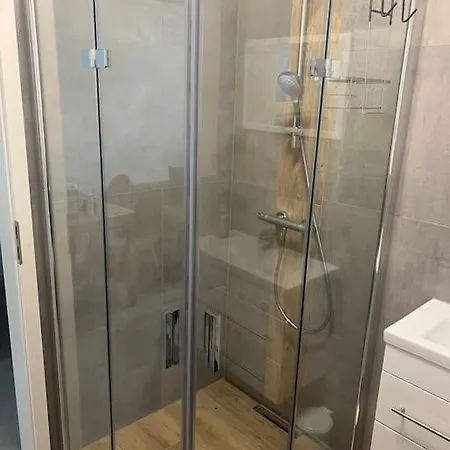 Schoene Gemuetliche Wohnung, In Ruhiger Lage Apartment *